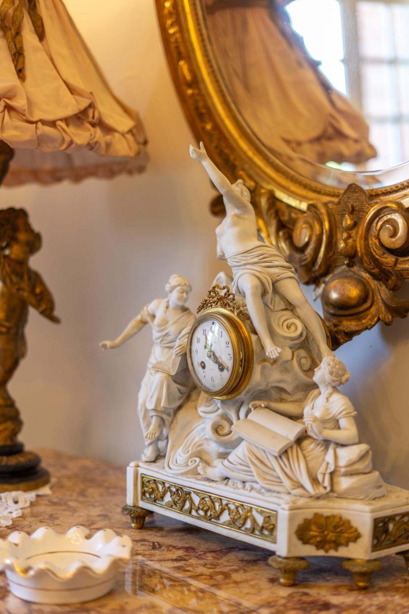 Castel Bois Marie, Maison D'Hotes 蒙托邦 外观 照片 Detail of the clock